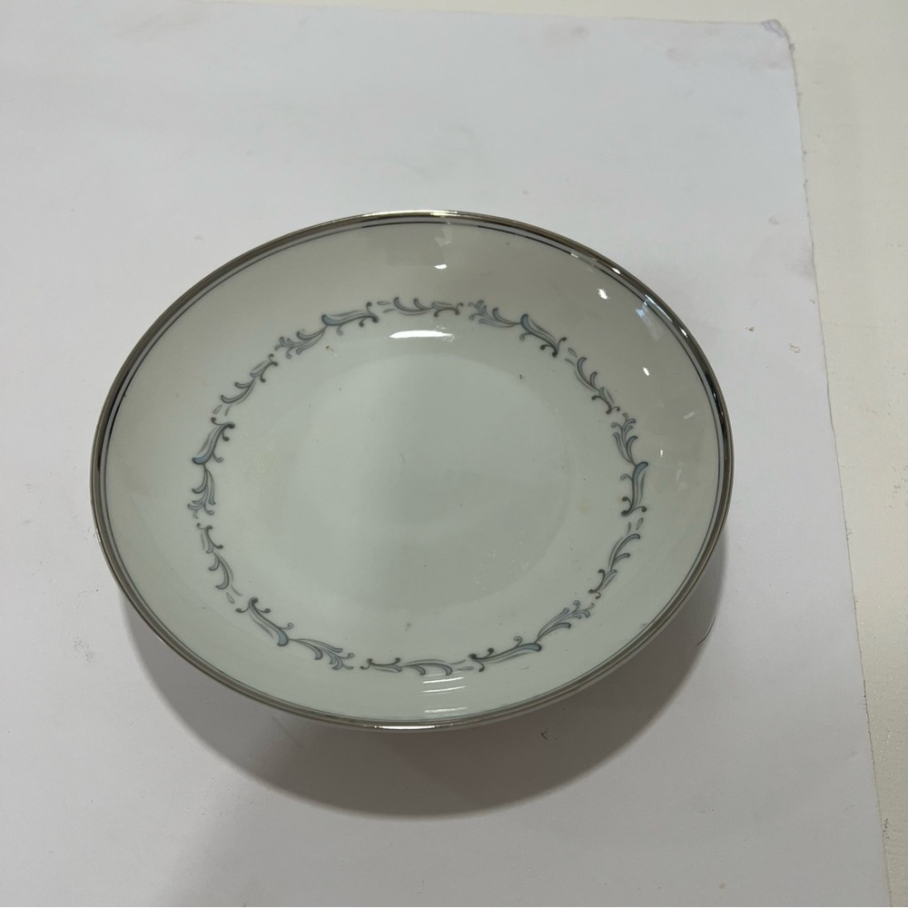 Vintage  Fashion Manor FINE CHINA ARABESQUEJAPAN 7.5 Salad Plates Set Of 8